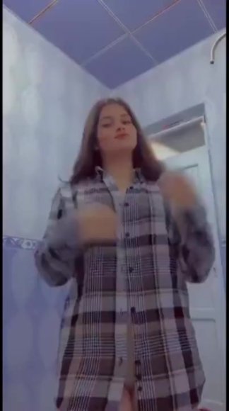 /2025-03-14 15-18/Pakistani-girl-opening-shirt-big-boobs-viral-MMS.mp4